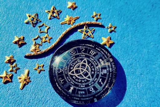 毎日が楽しくなる！星座別ラッキーアイテム