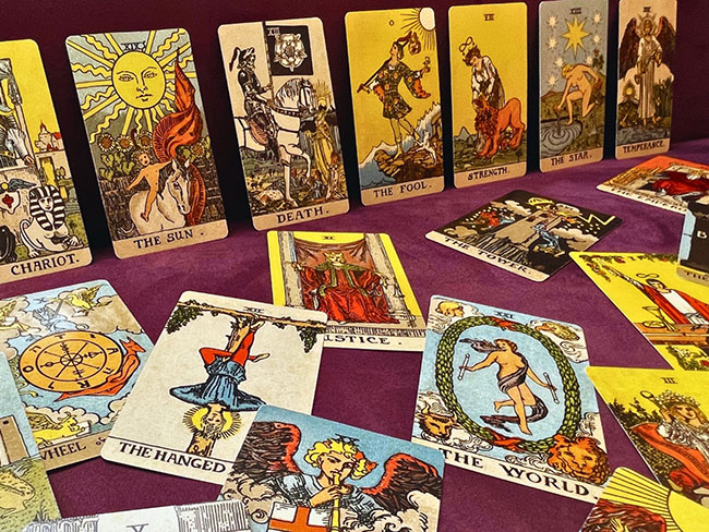 無料の占いと有料の占いの違い